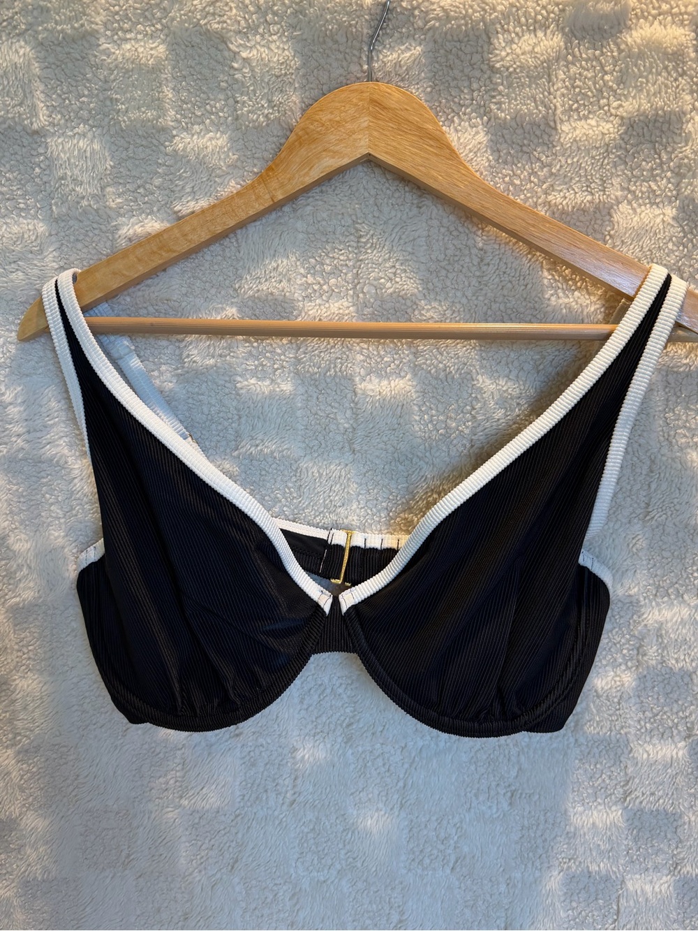90’s Clean Underwire Ribbed Bikini TopContrast Trim Black Curve Love Medium NWT